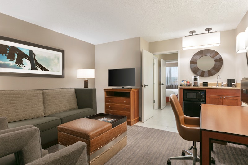 Embassy Suites by Hilton Orlando International Drive ICON Park 66/86