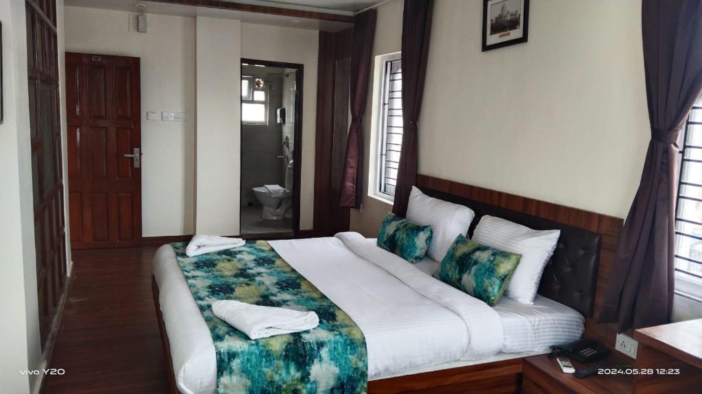 Ecotel Kolkata 10/23