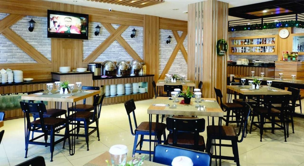 Grand Palace Hotel Makassar 14/18