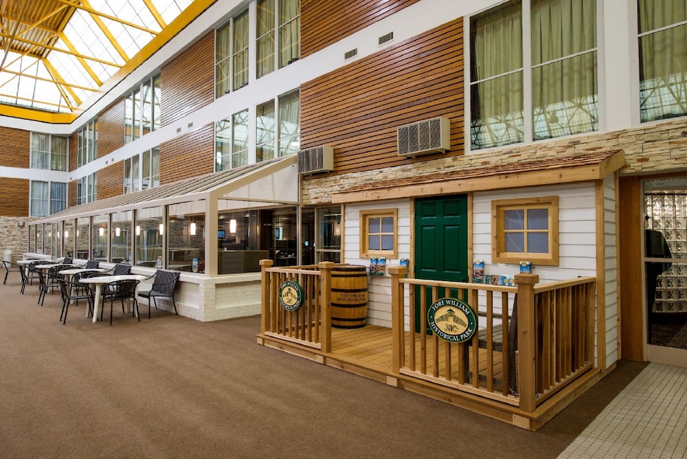 Superior Inn Hotel and Conference Centre Thunder Bay 32/38
