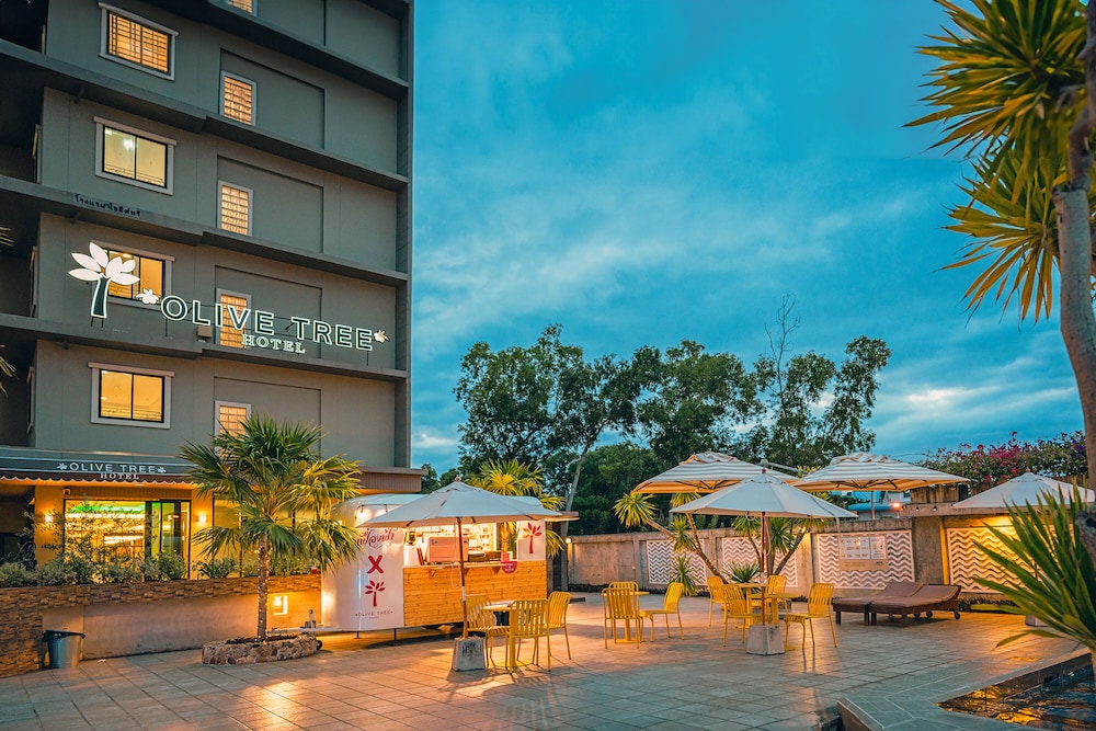 Olive Tree Hotel in SATTAHIP