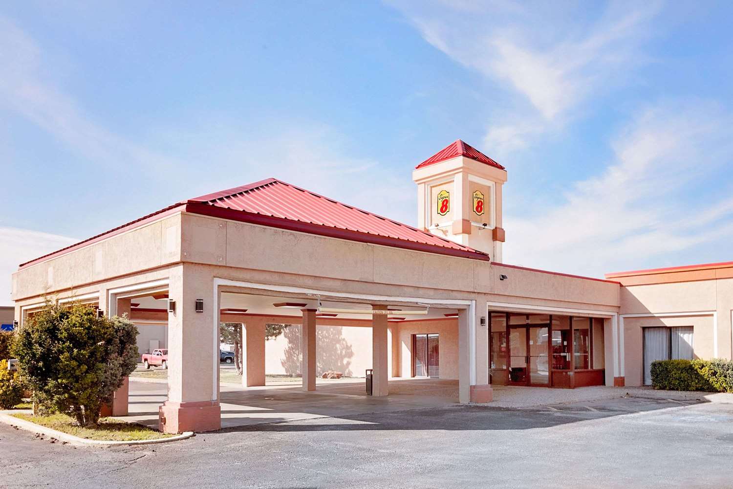 Super 8 by Wyndham Plainview 1/8