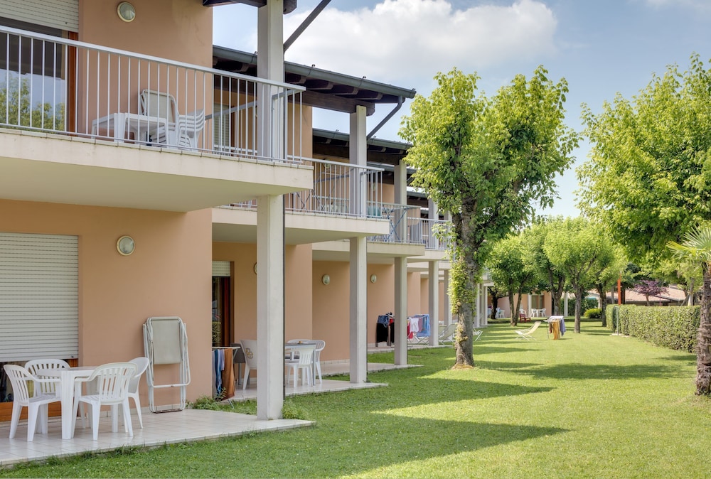 Residence Villaggio Tiglio 30/32