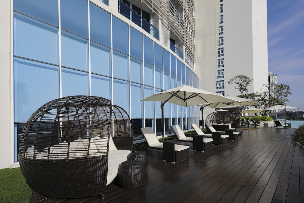 Pinetree Marina Resort 57/63
