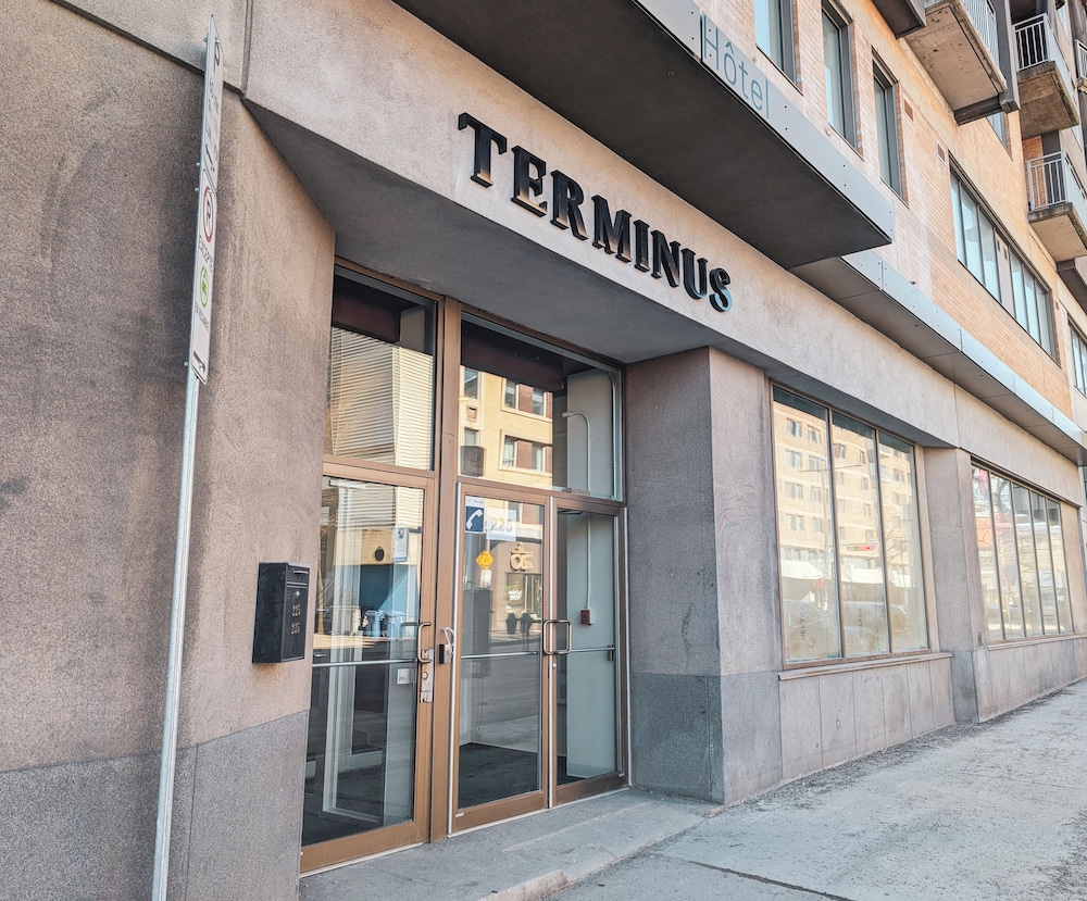 Terminus Hotel 1/50