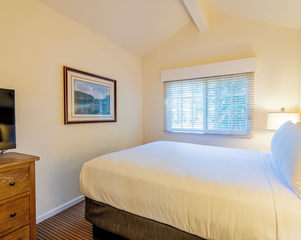 Cottage, Suite, King and Queen Bed