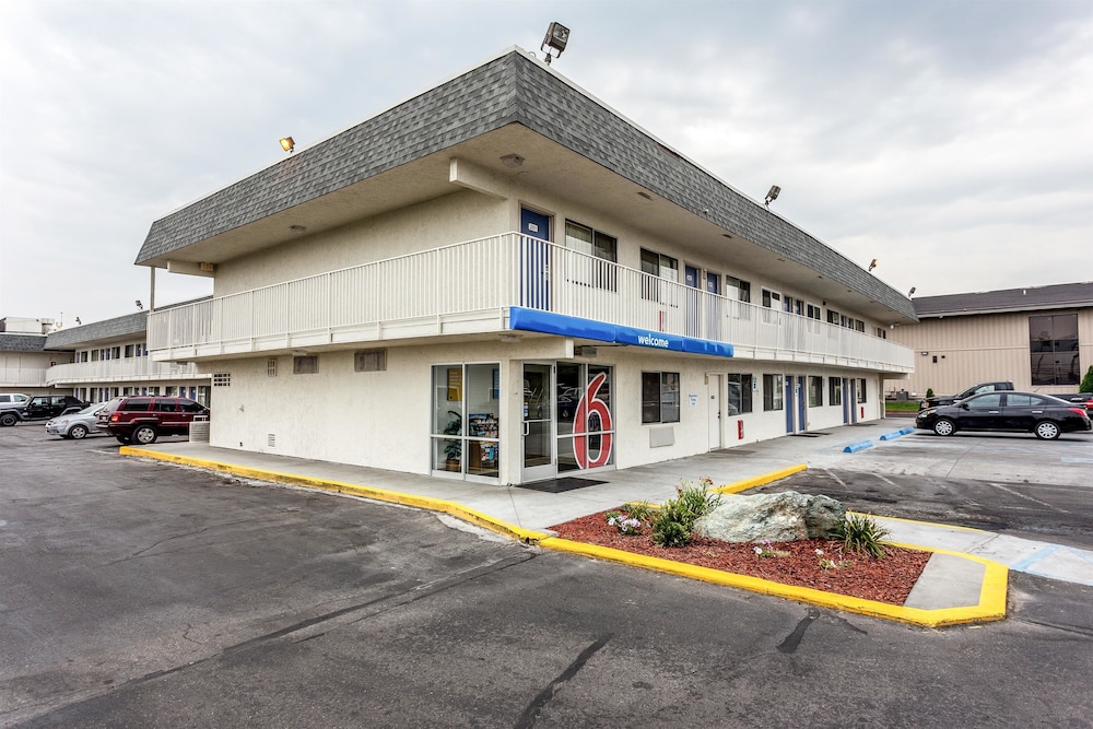 Motel6 Twin Falls, ID 7/43