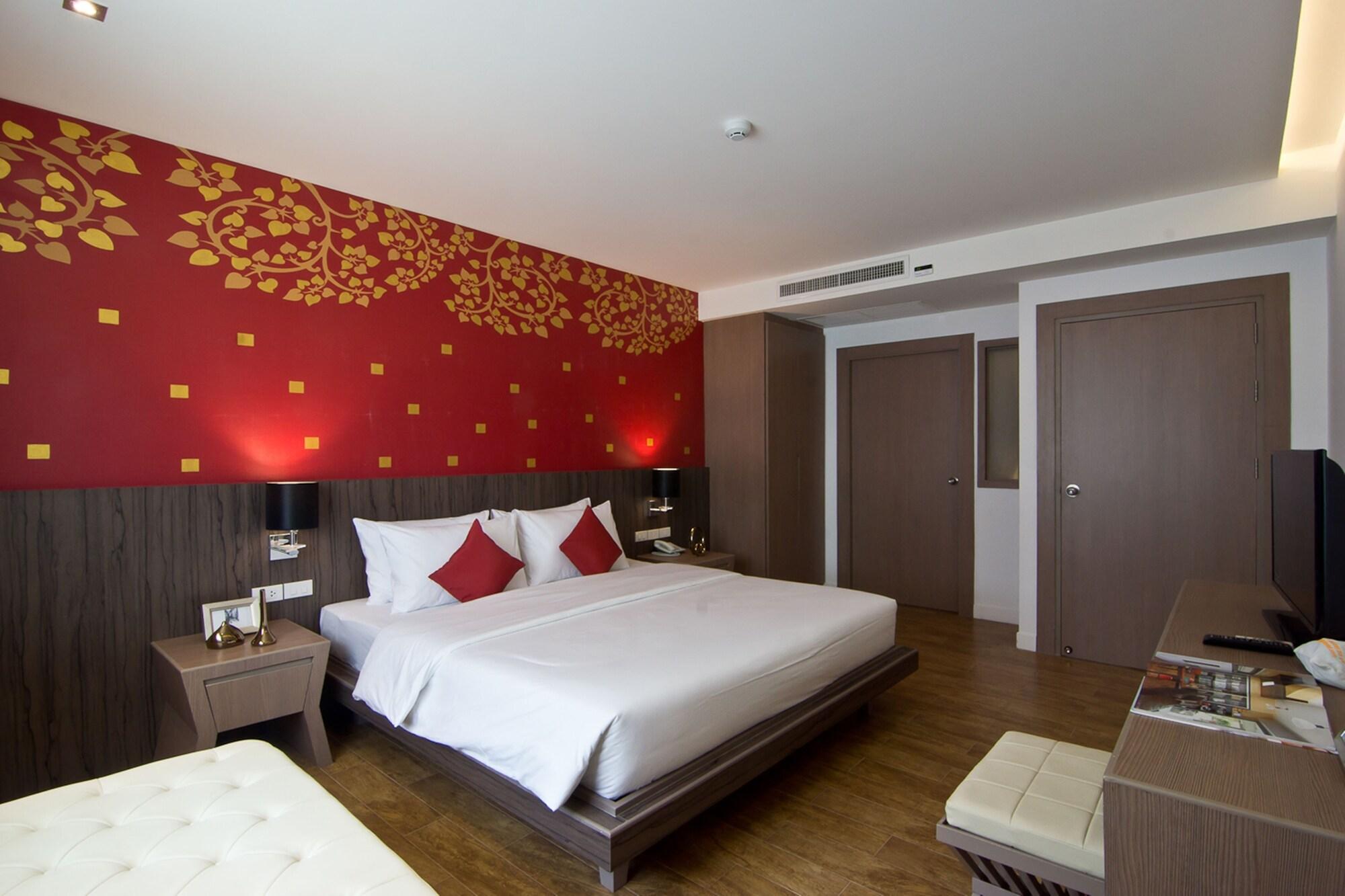 Tevan Jomtien Pattaya 28/50