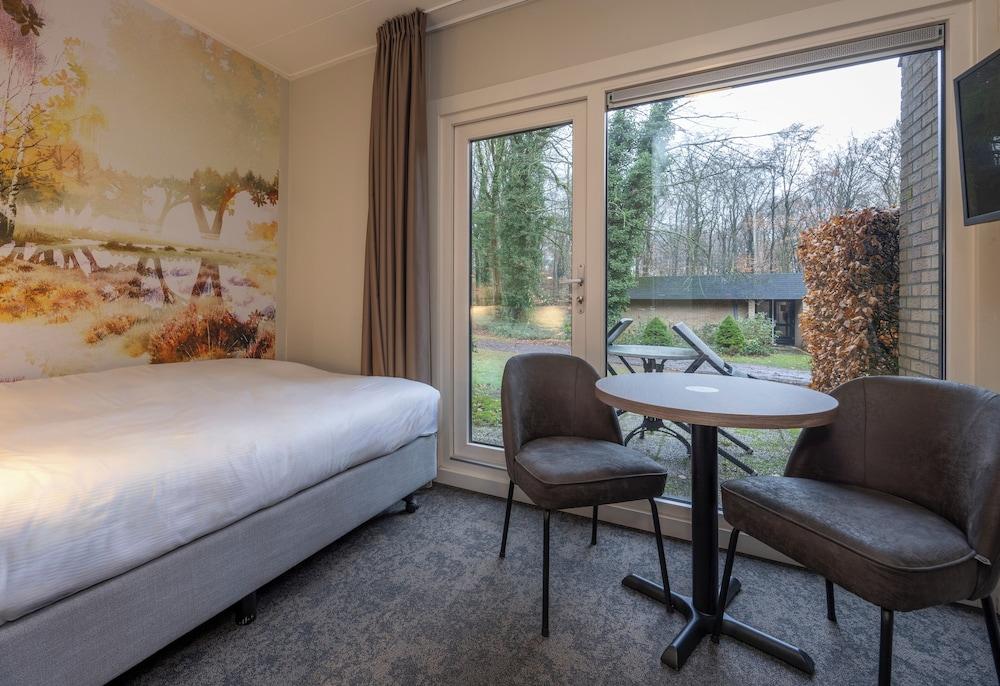 Basic, Double Bed
