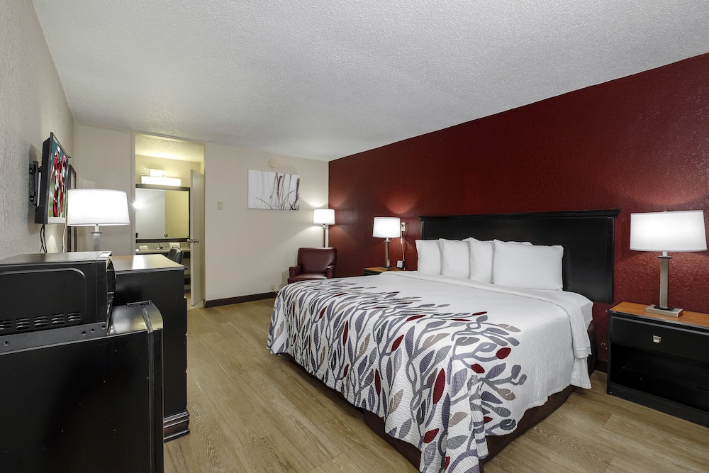 Red Roof Inn Hot Springs 16/49