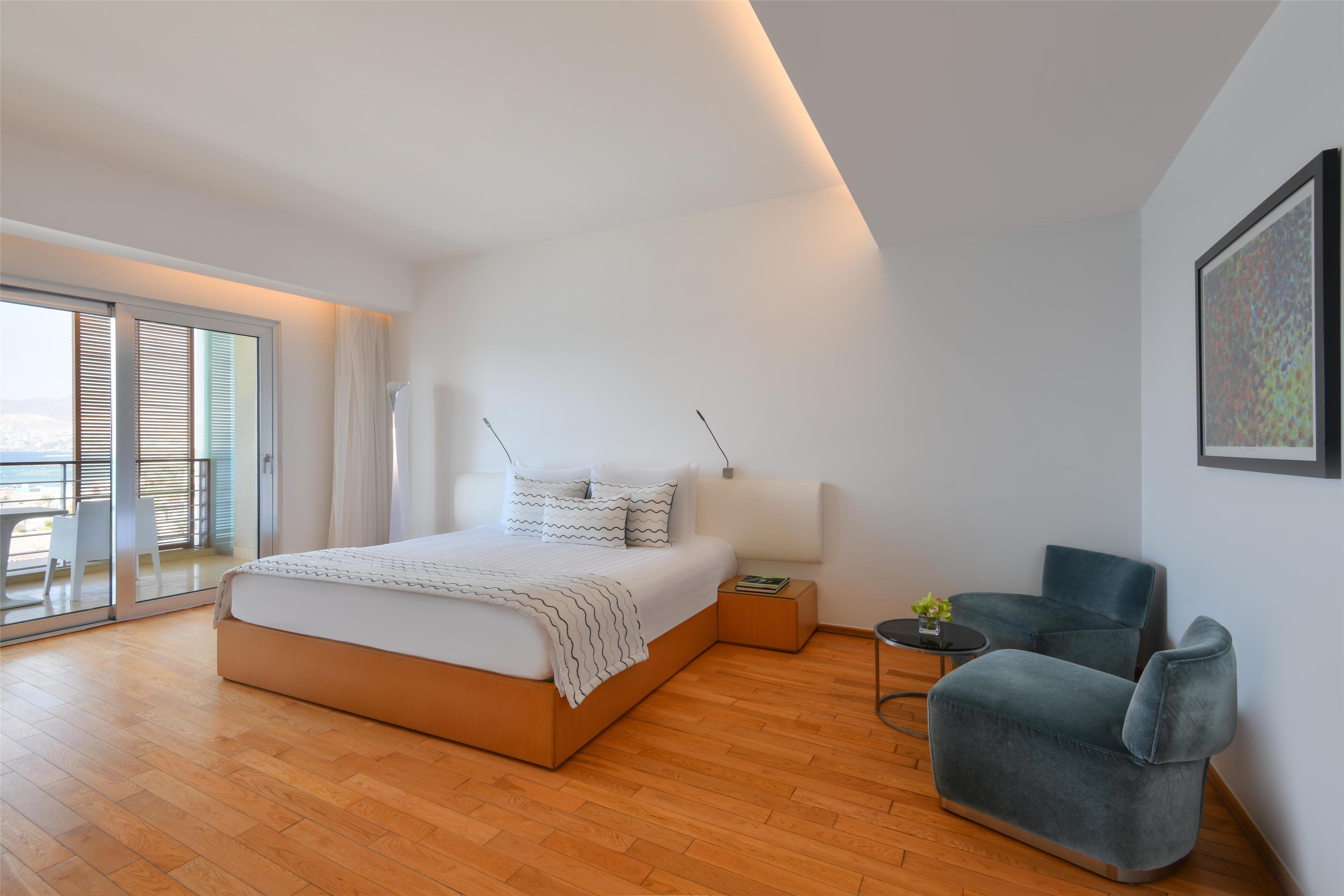 Executive, Suite, Kempinski Hotel Aqaba Red Sea 4/10