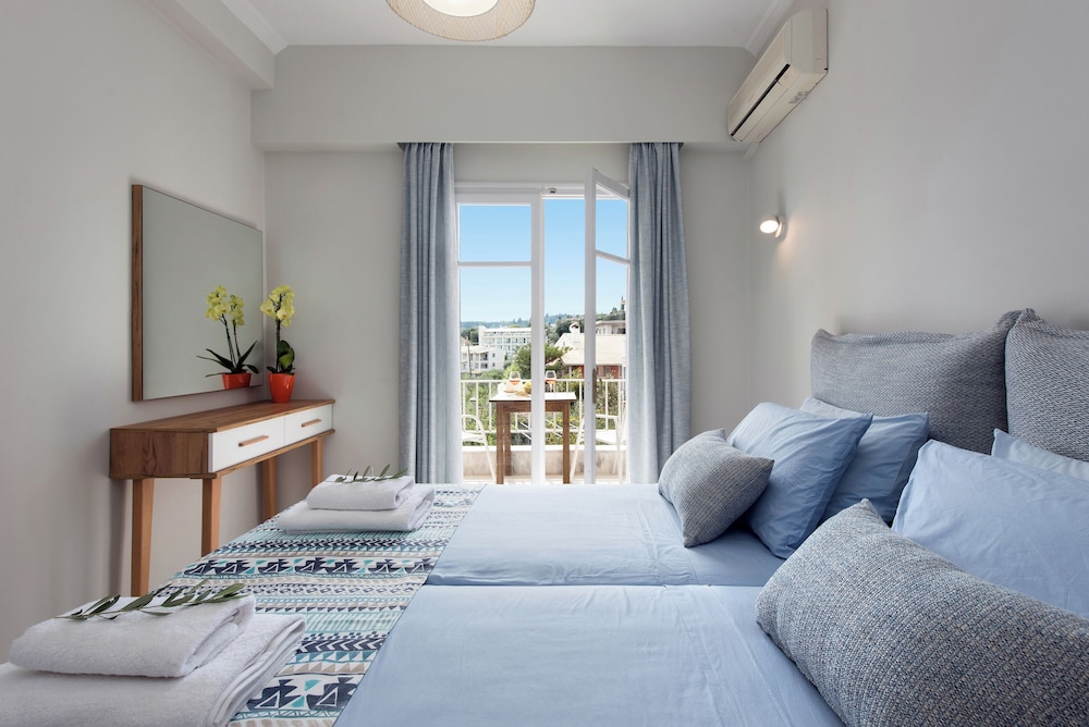 2 BEDROOMS, SUPERIOR, APARTMENT