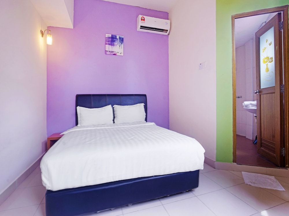 Room at Swing & Pillows at Night Queen Hotel, Sepang, SEPANG
