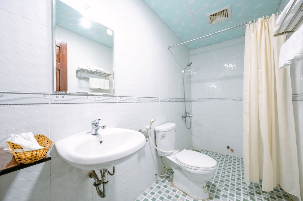 Hoang Duc Hotel 24/63