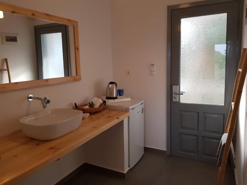 Agorastos Boutique Hotel 46/50