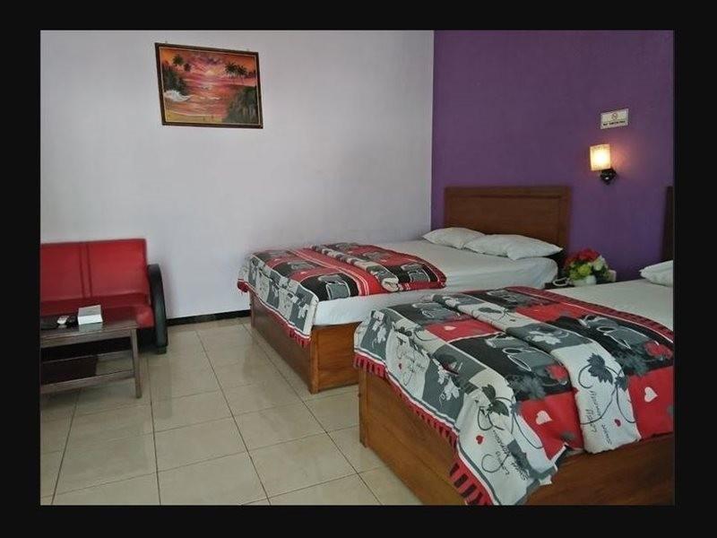 Nirwarna Hotel Bojonegoro 9/24