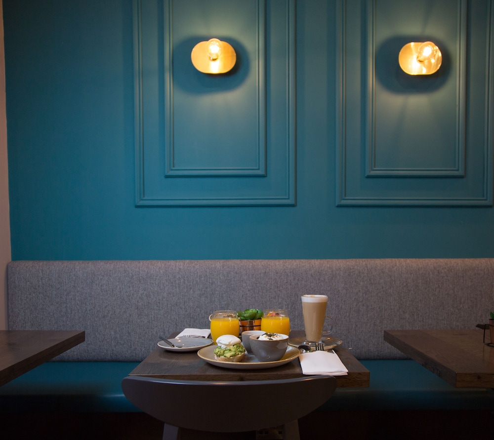 The Bedford Townhouse Cafe 55/61