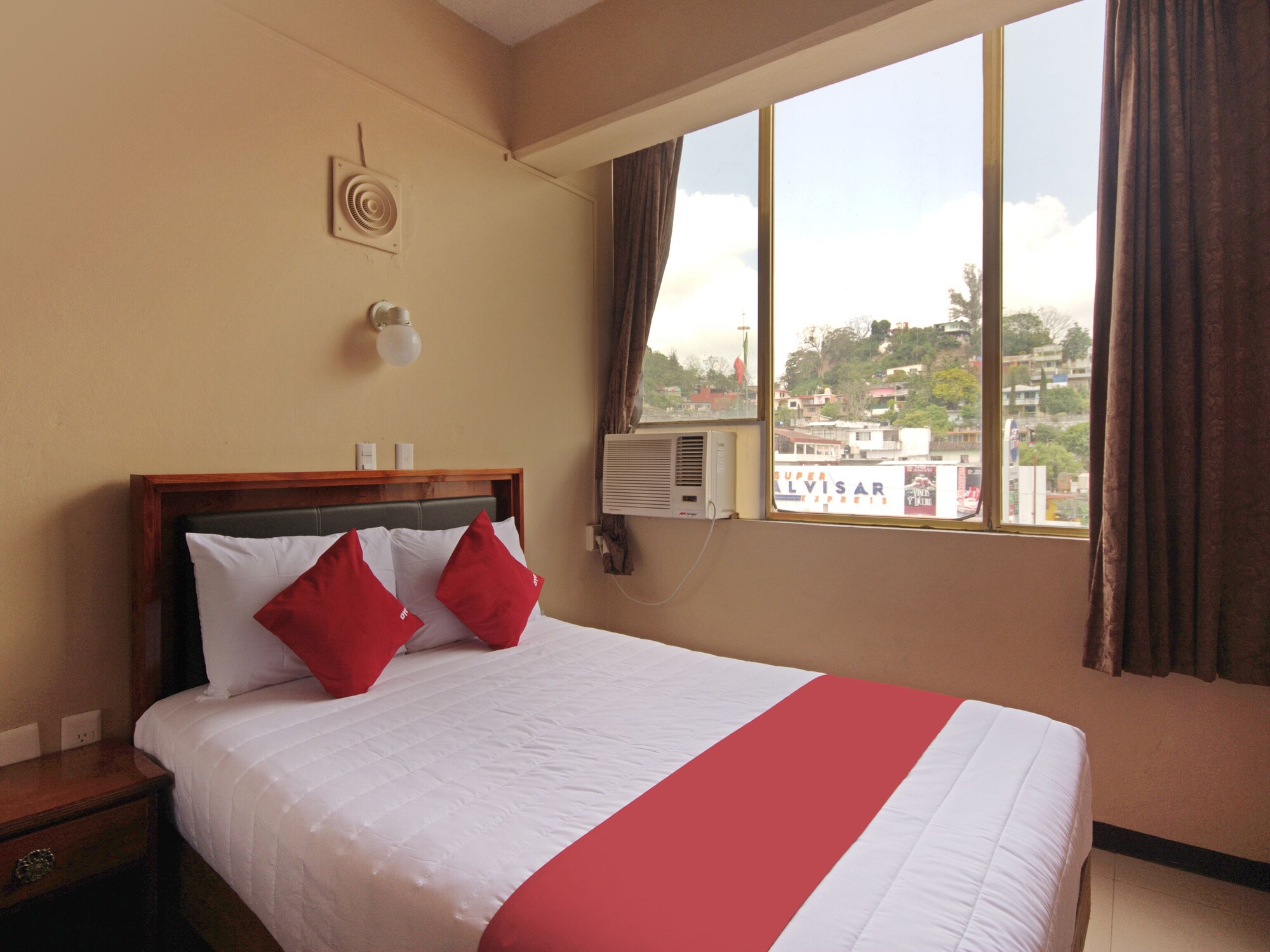 غرفة قياسية بسرير كوين، OYO Hotel Totonacapan, Papantla 6/10