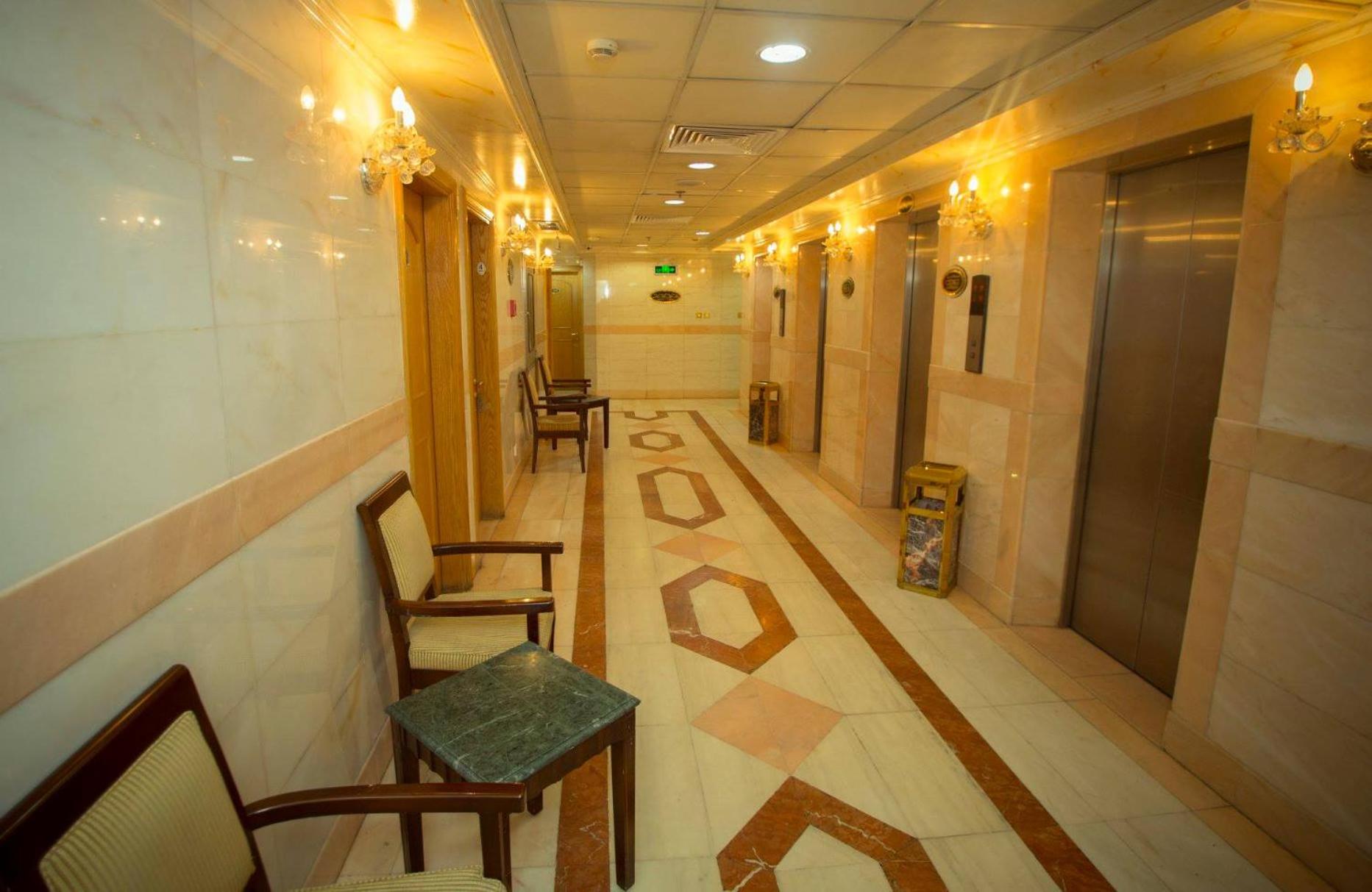 Anwar Al-Zahra Hotel 29/30