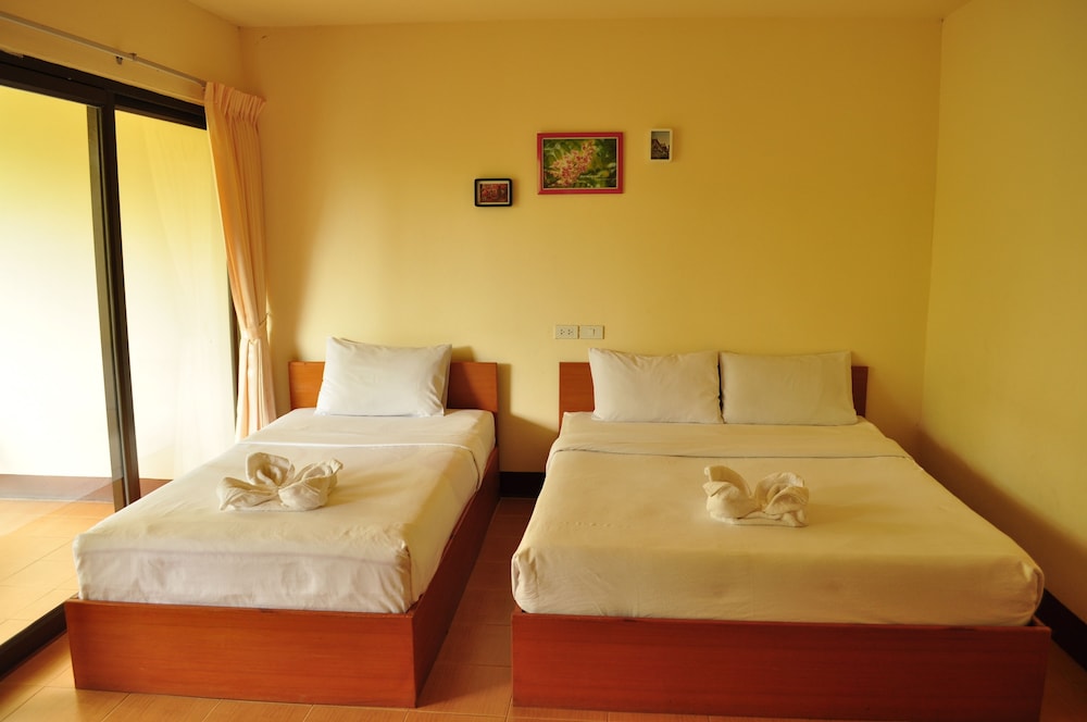 Green Hill Resort 15/50