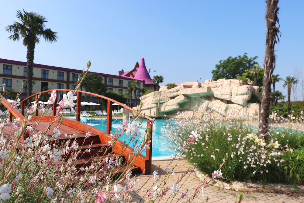 Gardaland Magic Hotel 30/40