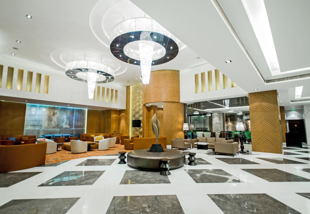 HOLIDAY INN AMRITSAR RANJIT AVENUE 20/44