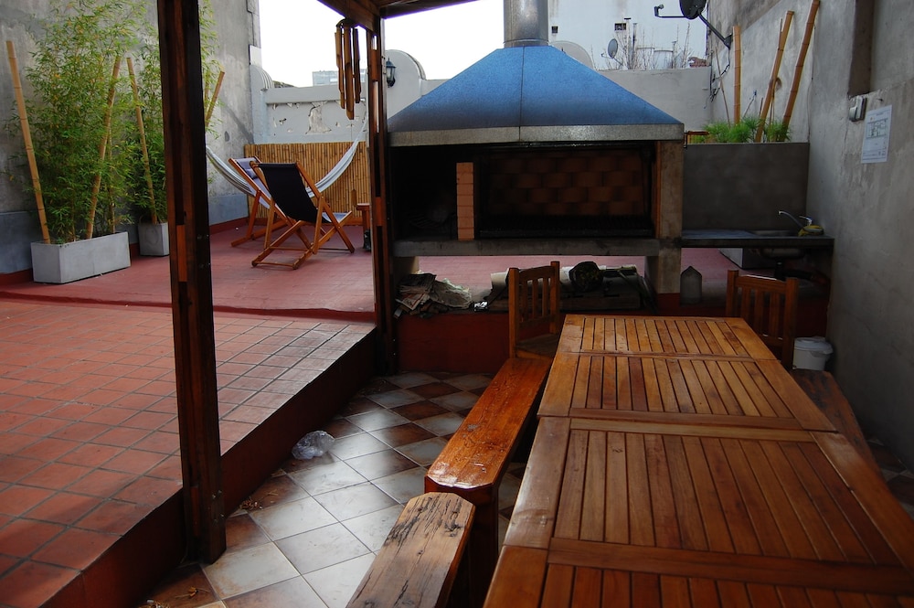Sabatico Travelers Hostel 31/50