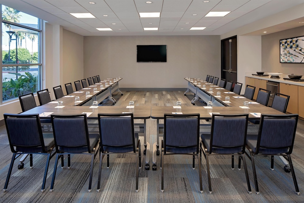 Hyatt House Irvine John Wayne Arpt 60/70