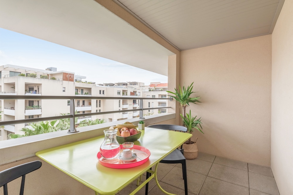Appart City Confort La Ciotat Cote Port 30/60
