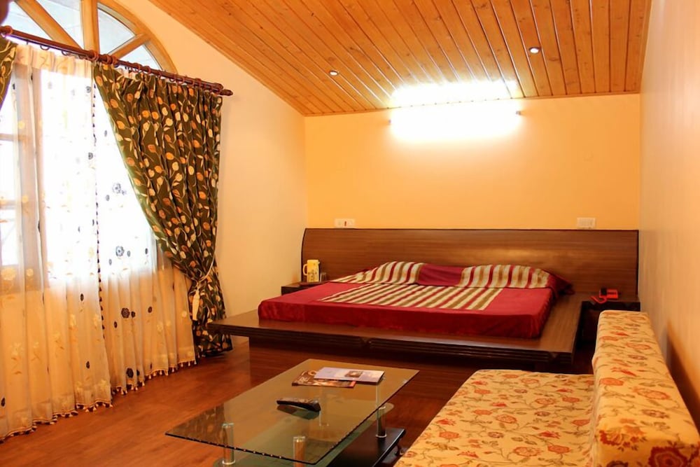 Hotel Himalayan Escape 25/50