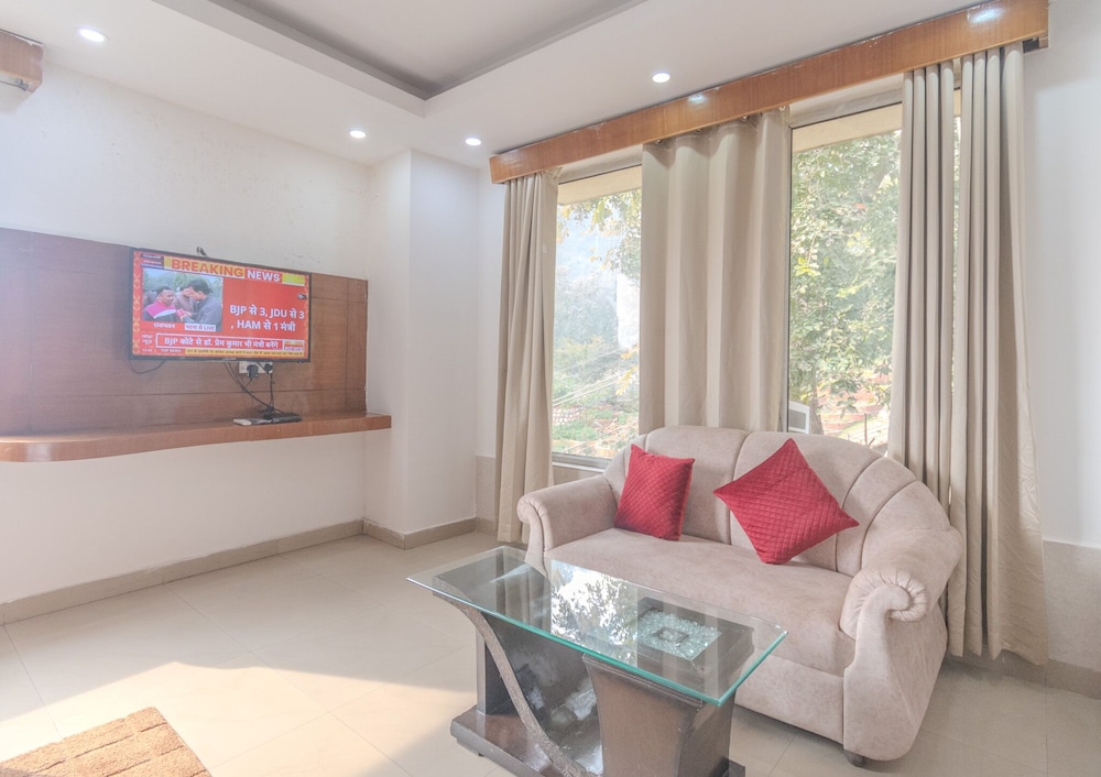 Hotel Raj Mandir 25/44