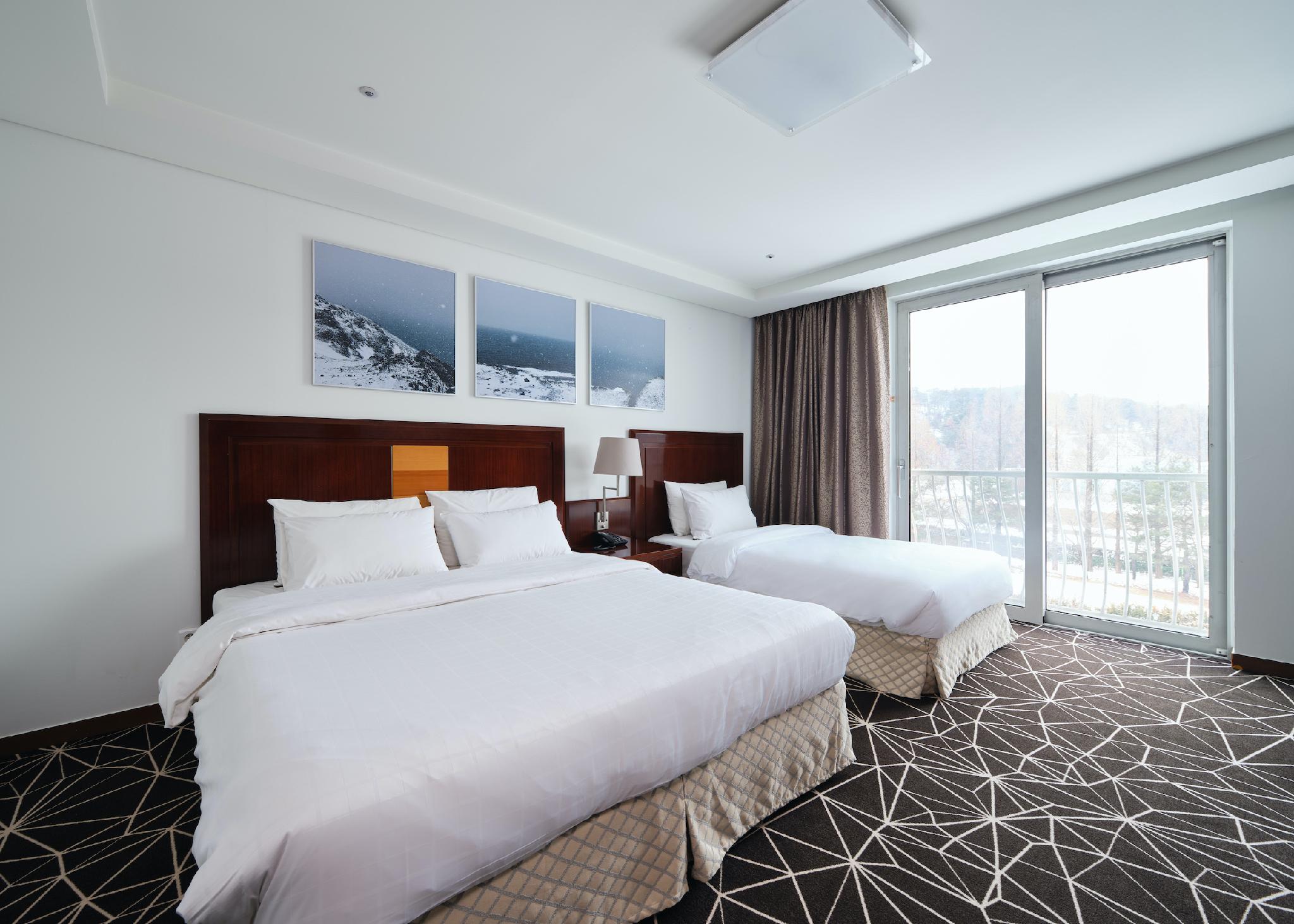 Superior, Deluxe, Double Bed