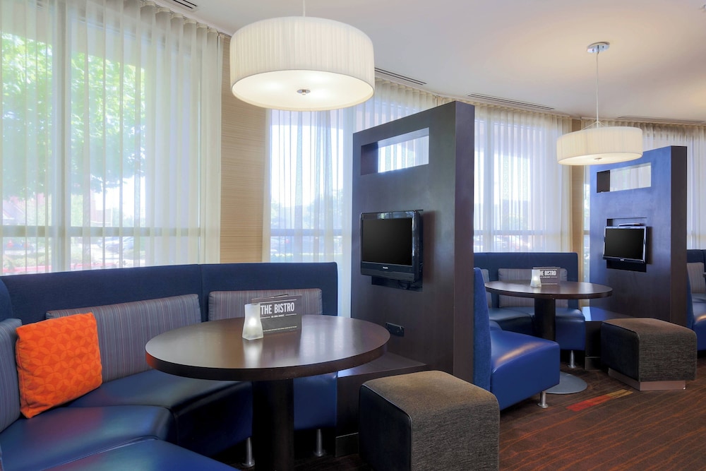 Courtyard By Marriott Chico 42/66