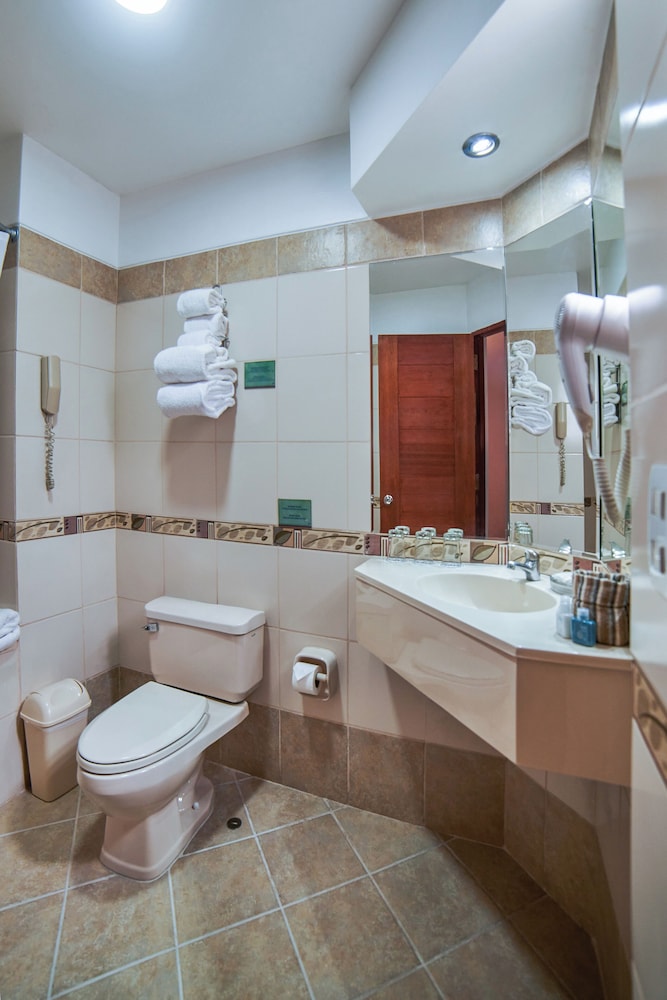غرفة قياسية بسرير كينج، Cusco La Paccha Affiliated by Melia 3/4