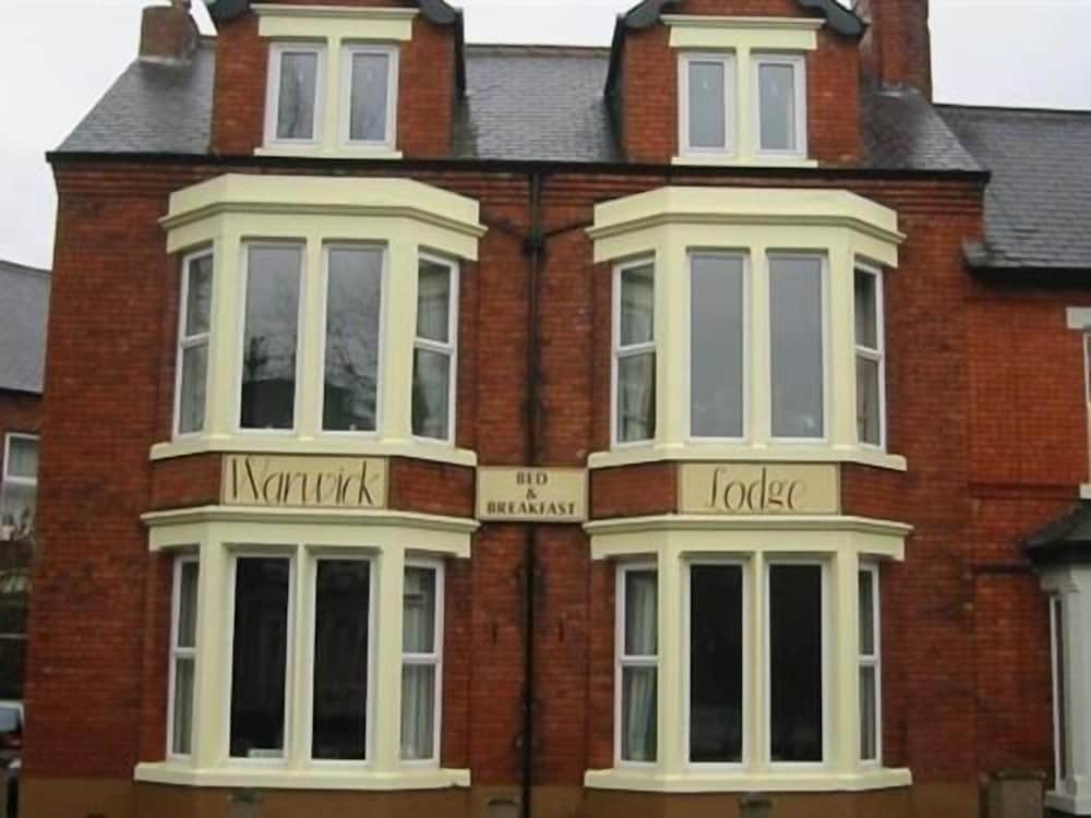 Warwick Lodge Bed and Breakfast - Guest house 1/34