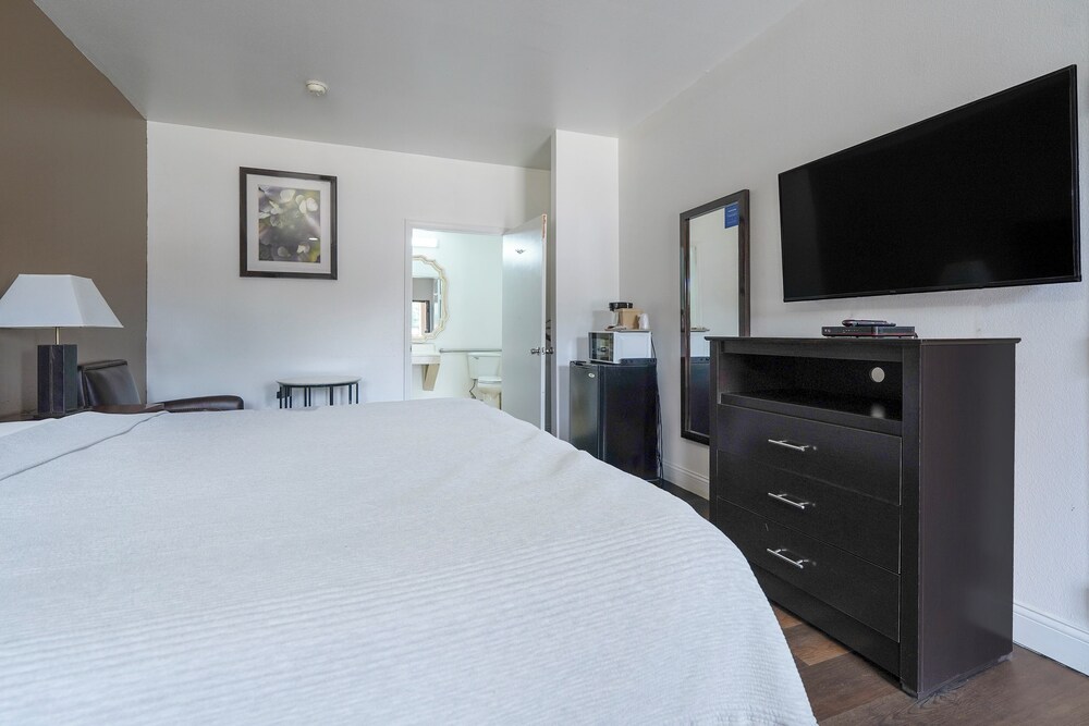 Budget inn by Oyo San Augustine 31/70