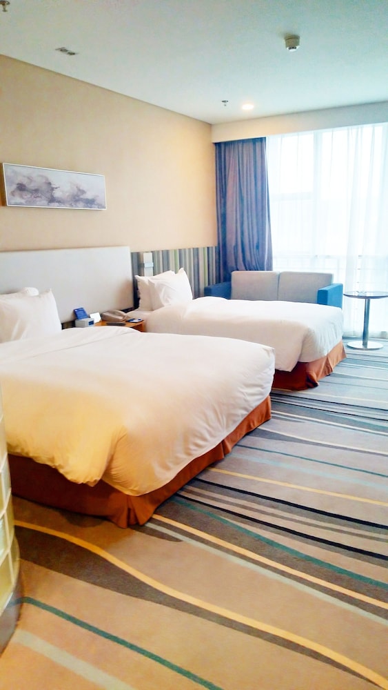 Standard, Twin Beds, Extra Floor Space
