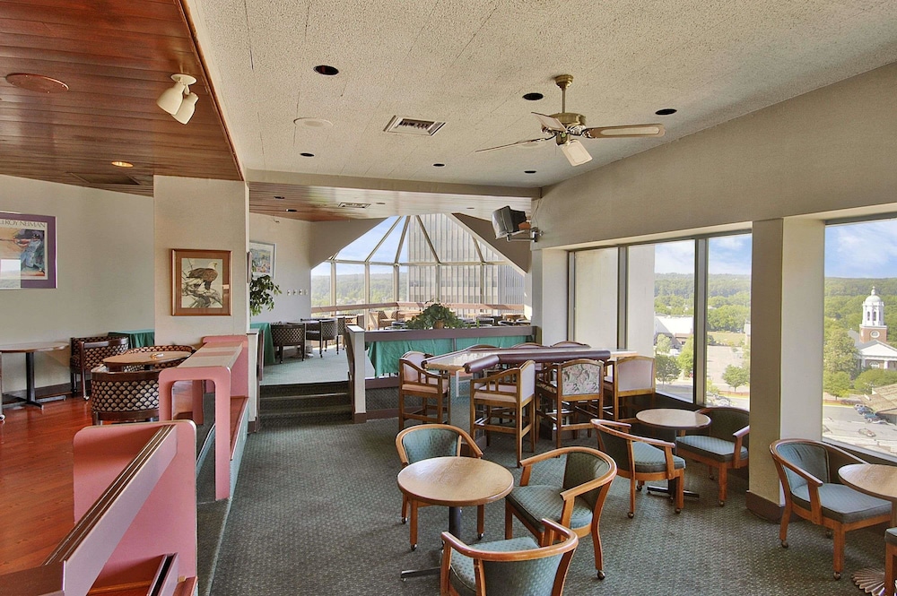 Augusta Downtown Hotel & Conference Center 20/26