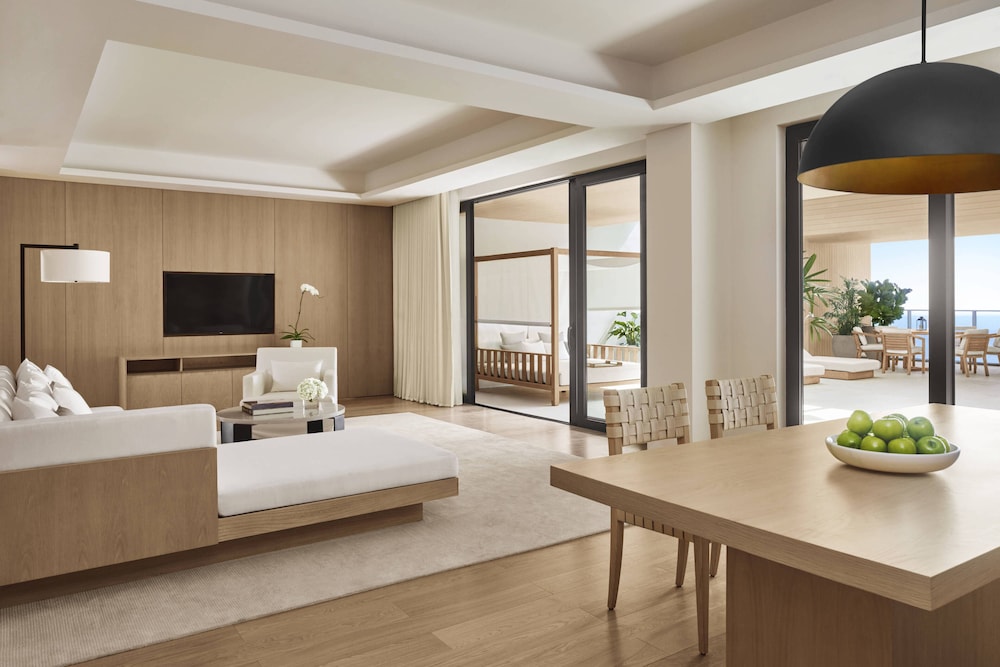 The Sanya Edition 34/60
