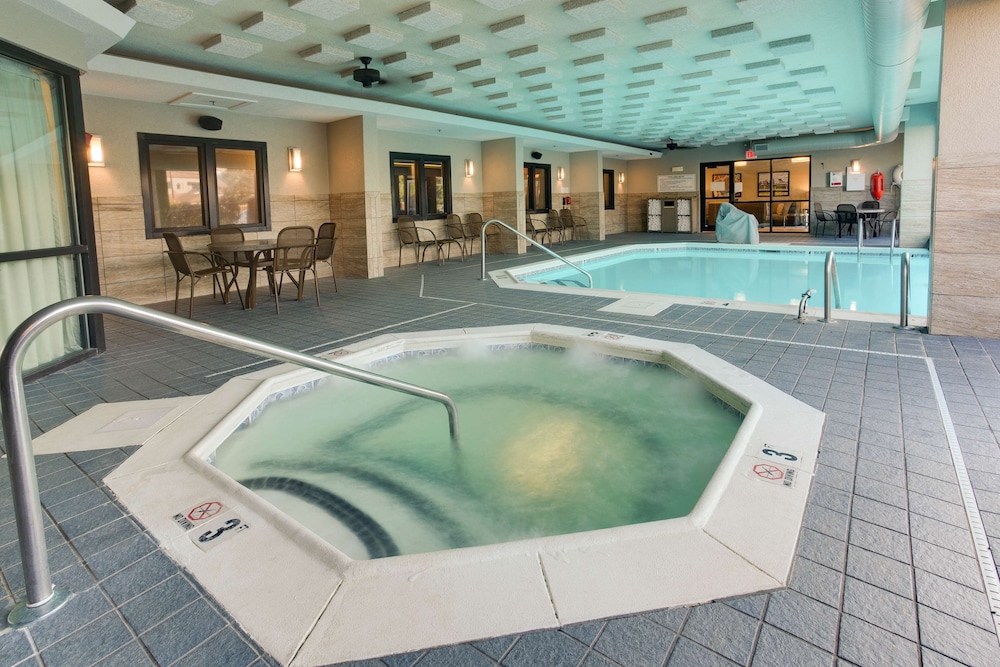 Drury Inn and Suites Louisville East 21/40