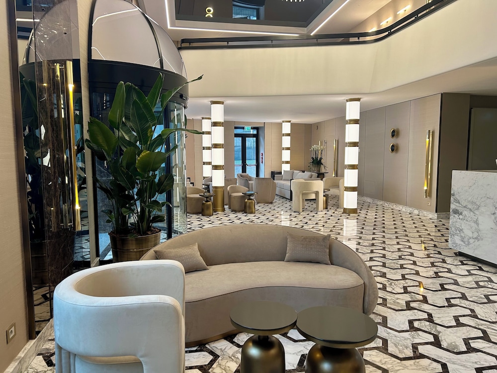 Aria Palace 23/30
