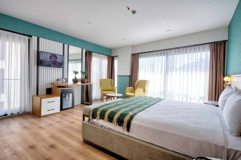 Fragments Hotel 24/51