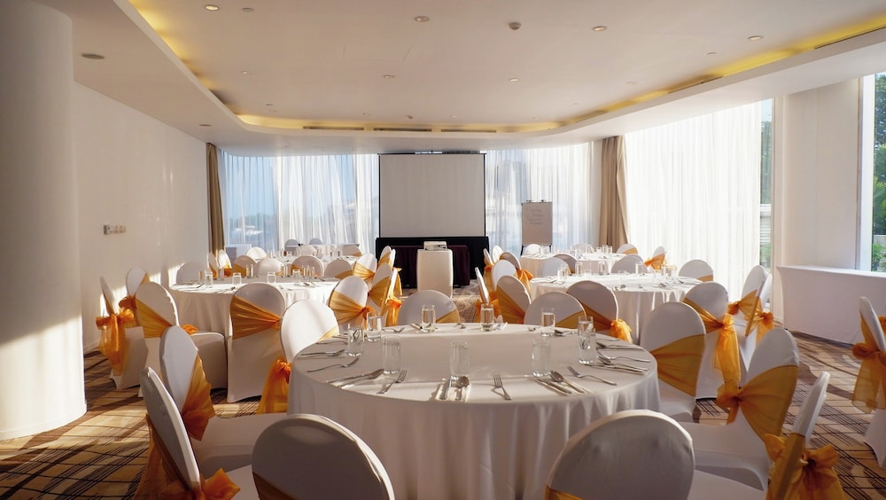 Sensa Hotel 57/64