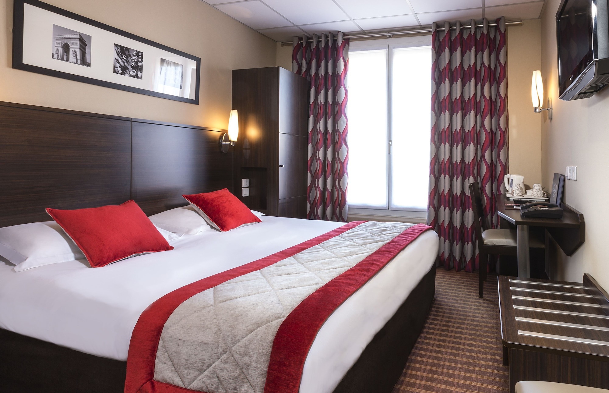 SUPERIOR, DOUBLE BED