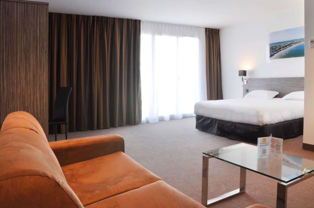 Golden Tulip La Baule 30/79