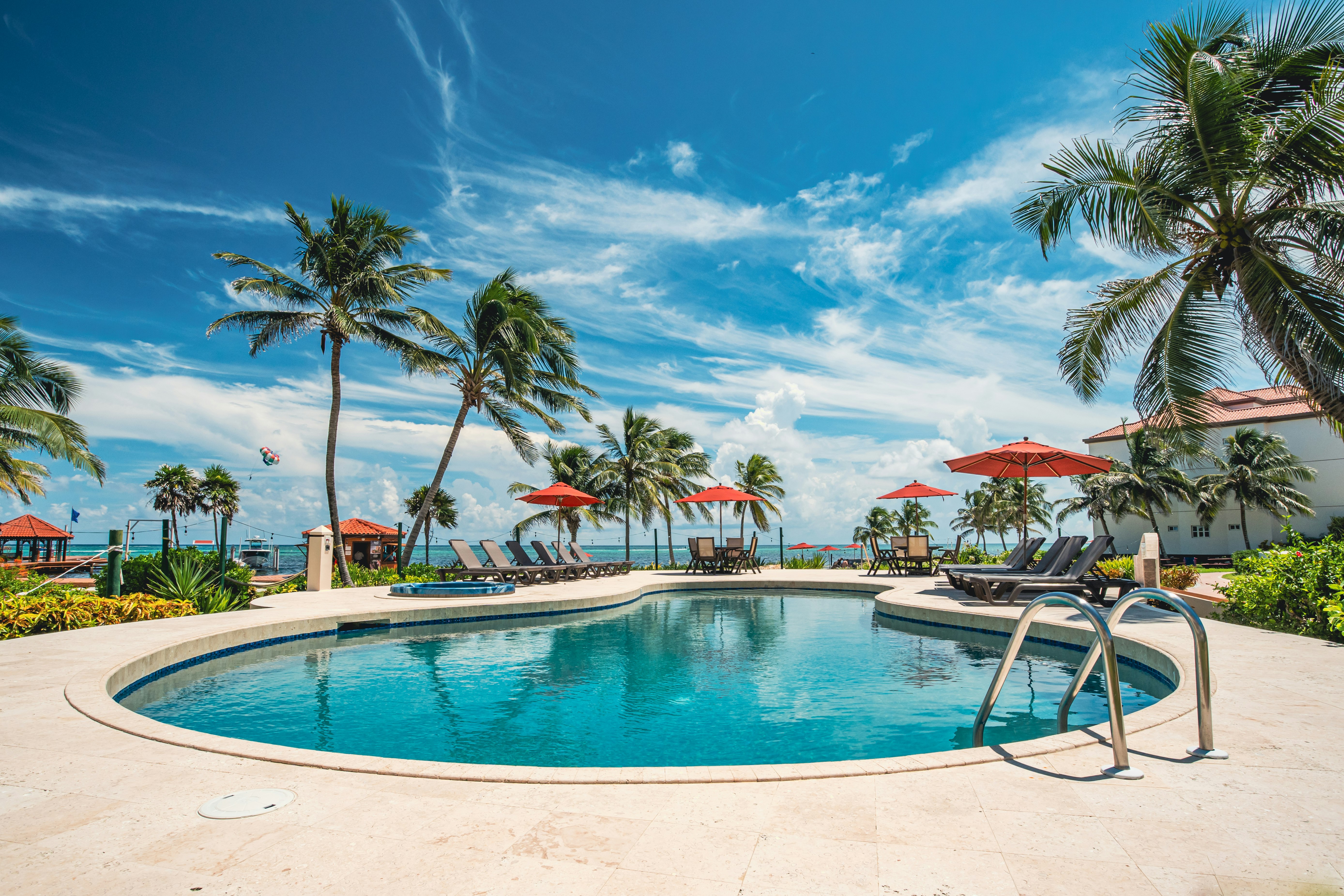 Grand Caribe Belize 110/115