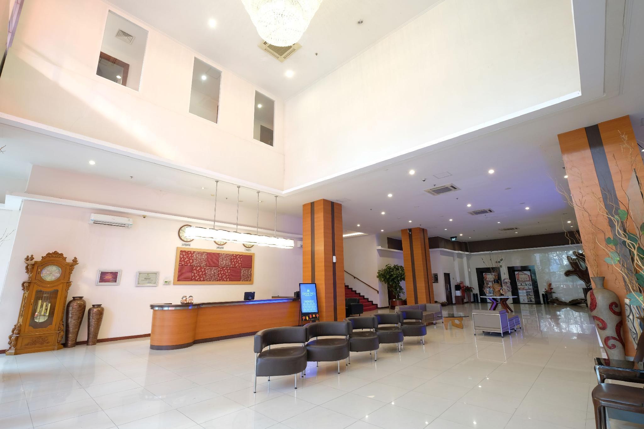 Lampion Hotel 3/16