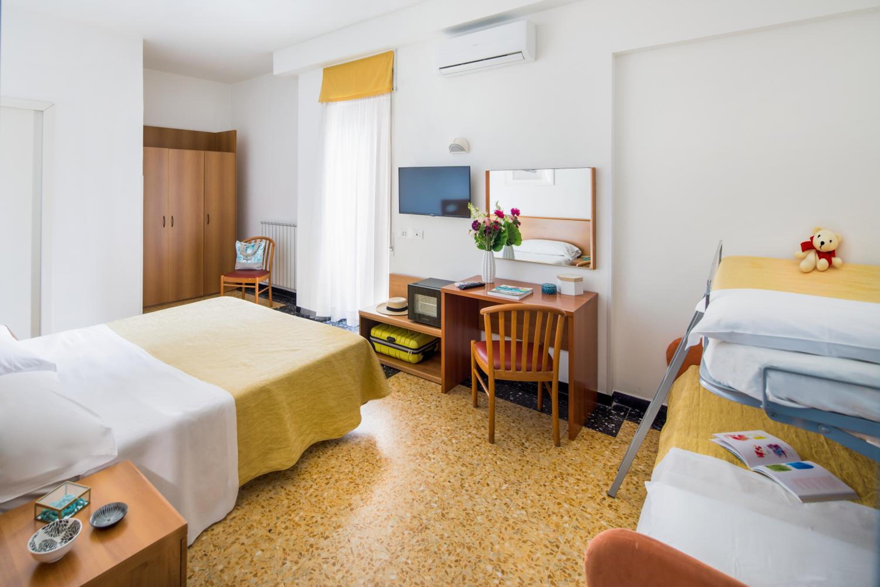 غرفة سوبيريور عائلية، HOTEL MAYOLA 5/7