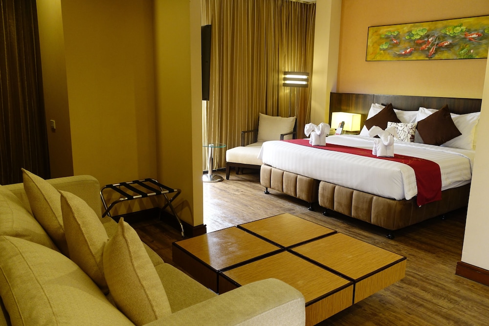 Ramada by Wyndham Manila Central 20/43