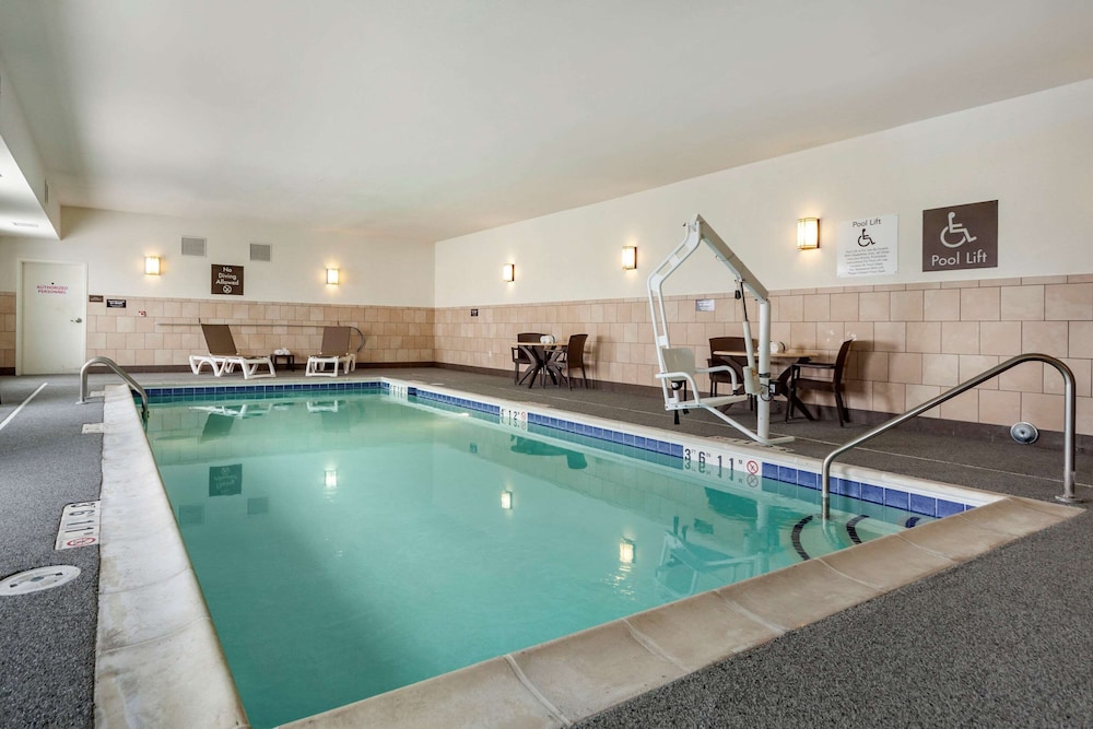 Comfort Inn & Suites Sidney I-80 18/49